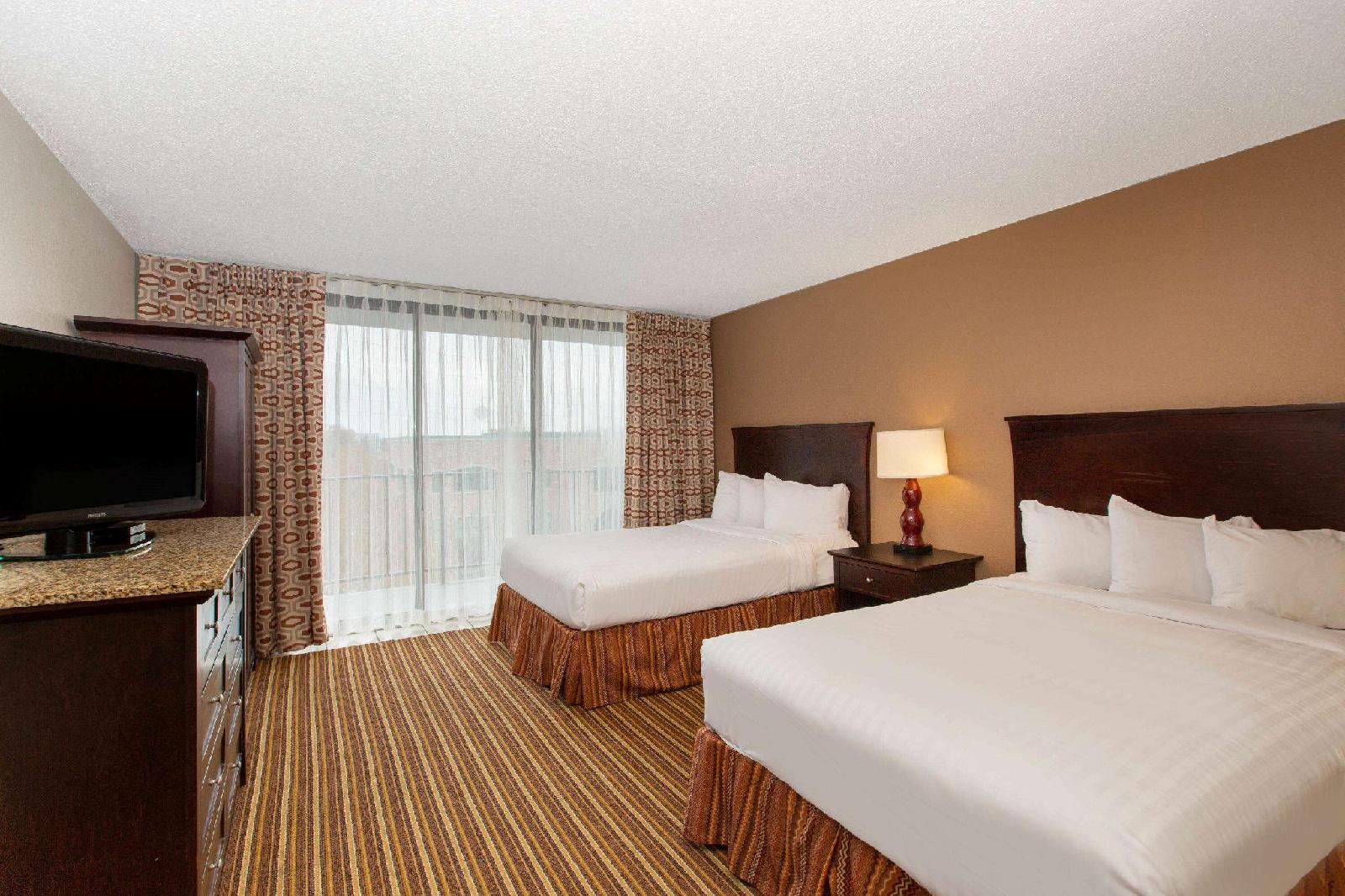Aksarben Suites Trademark Collection by Wyndham - photo 8