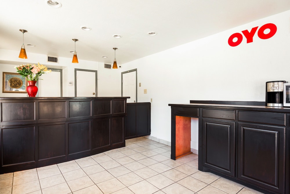 OYO Hotel Groesbeck - photo 5
