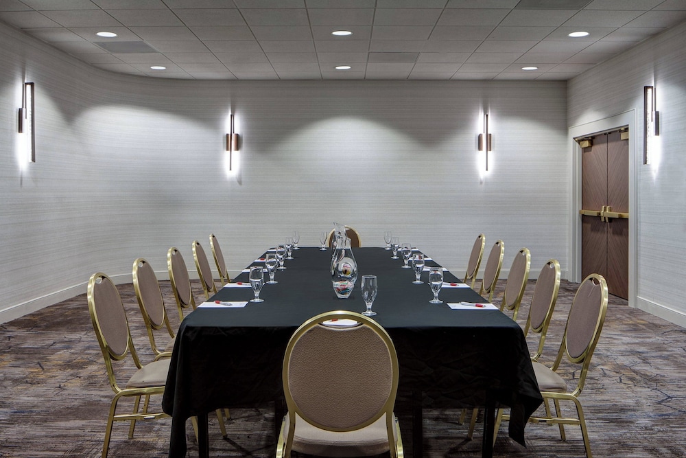 Marriott Albuquerque - photo 33