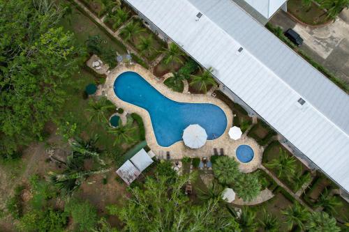 Laguna Eco Village #205 Pool Tennis Courts BBQ — 4-Star Luxury Hotel in Quepos, Costa Rica