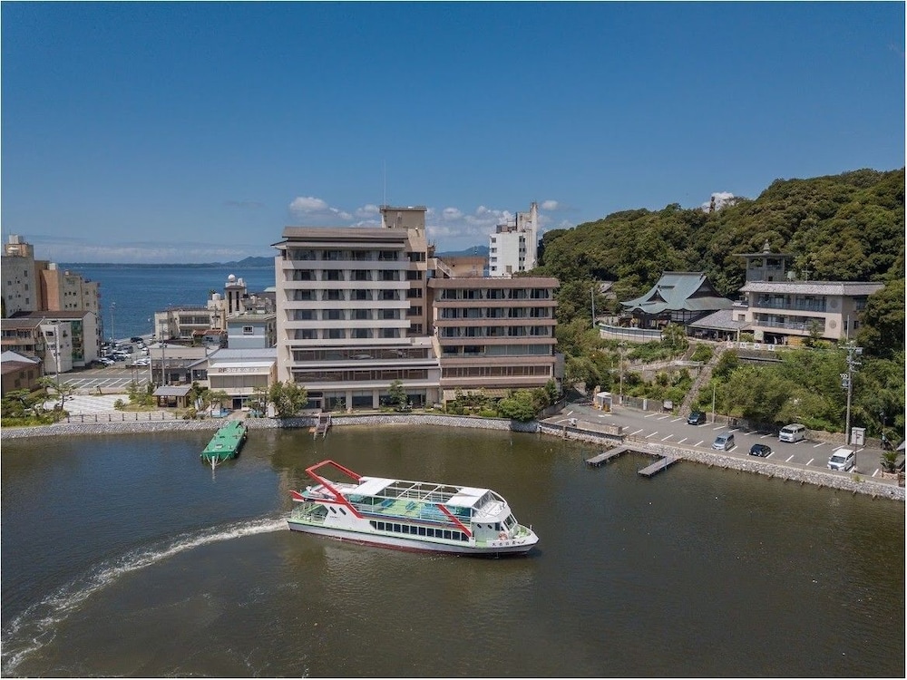 Sansuikan Kinryu in Hamamatsu, Japan