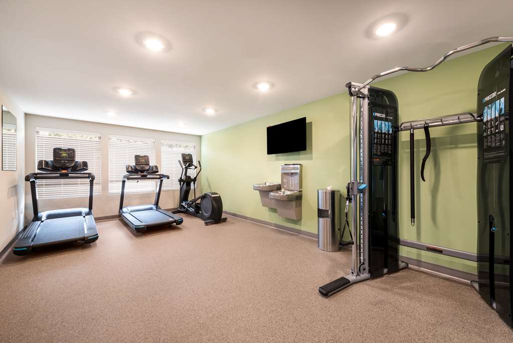 WoodSpring Suites Greensboro High Point North - photo 28