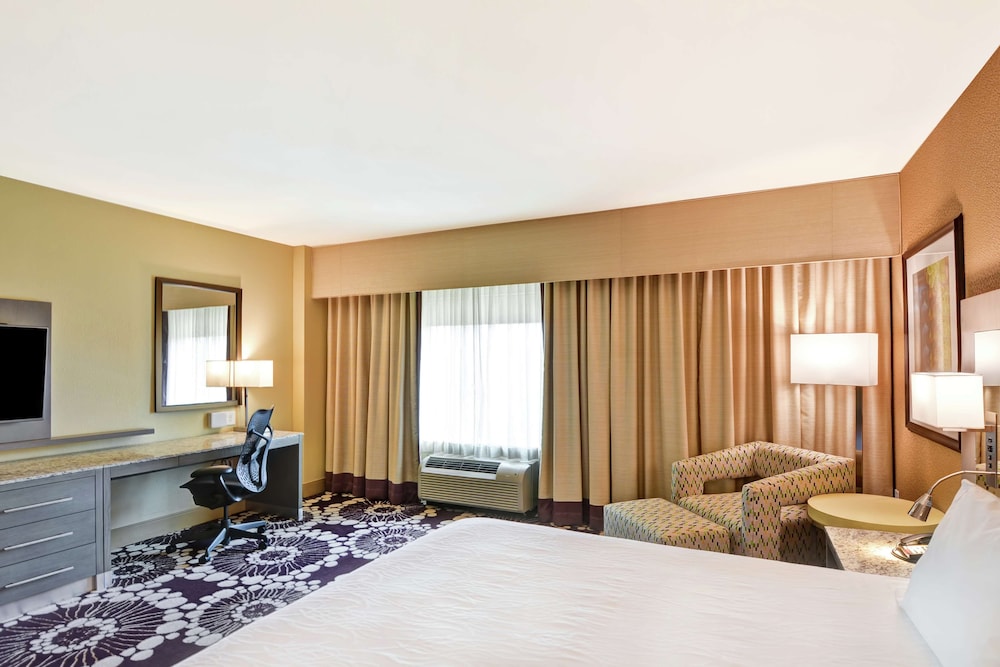 Hilton Garden Inn Raleigh Crabtree Valley - photo 19