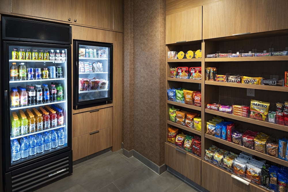 Fairfield Inn & Suites by Marriott Waller - photo 15