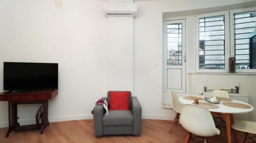 Super Cozy Apartment In the City Center