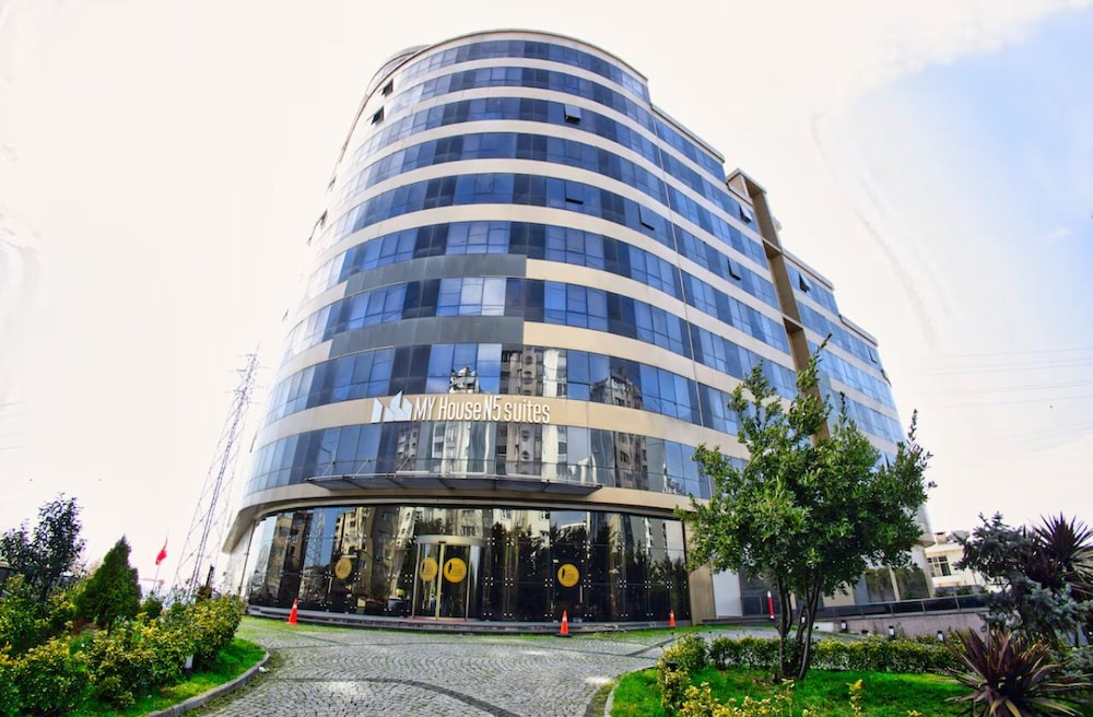 Modern Apartment — 4-Star Luxury Hotel in Istanbul, Turkey