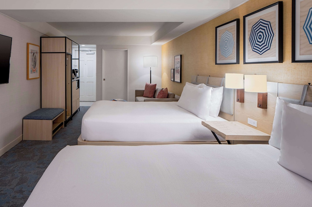 Hilton Garden Inn Dana Point Doheny Beach - photo 18