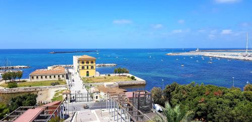 ALmare Sea Front — 4-Star Luxury Hotel in Livorno, Italy