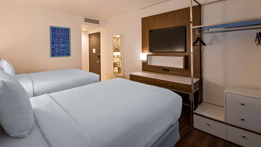 Best Western Premier Empire State Hotel - photo 4