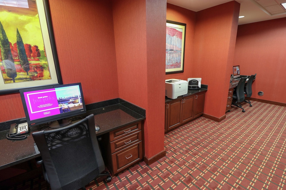 Hampton Inn Lincolnton - photo 24