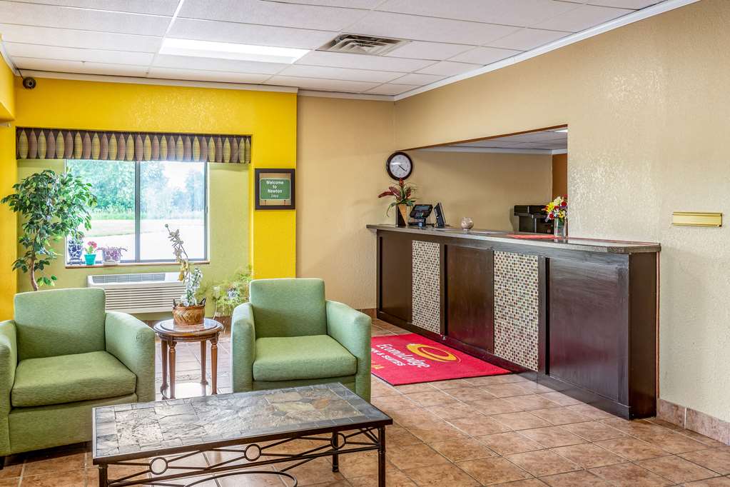 Econo Lodge Inn & Suites Newton - photo 5