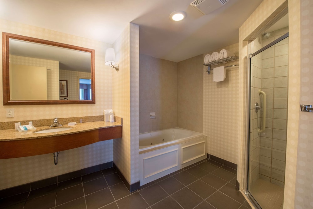 Hilton Garden Inn Manchester Downtown - photo 30