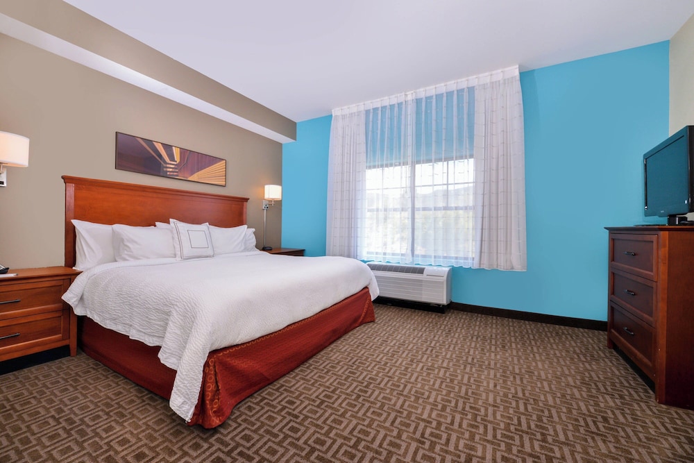 TownePlace Suites Thousand Oaks Ventura County - photo 11