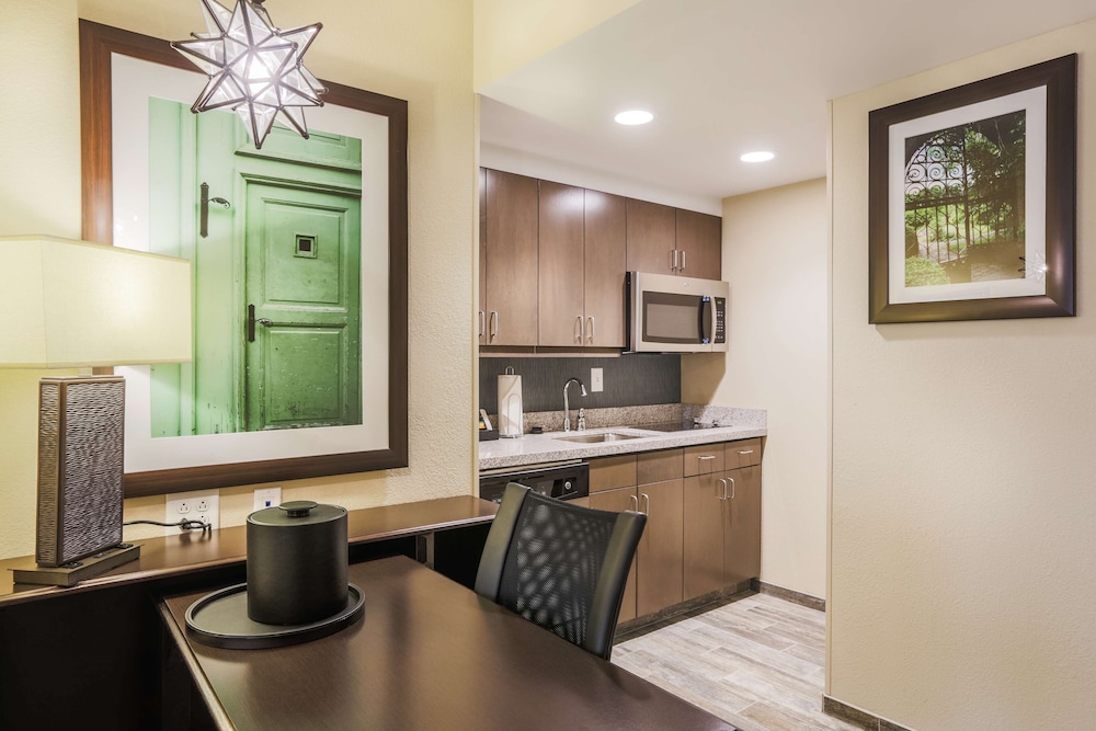Homewood Suites by Hilton Charleston Historic District - photo 14