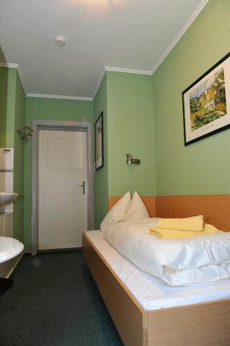 Hotel Pension Haus Neustadt in Bremen, Germany