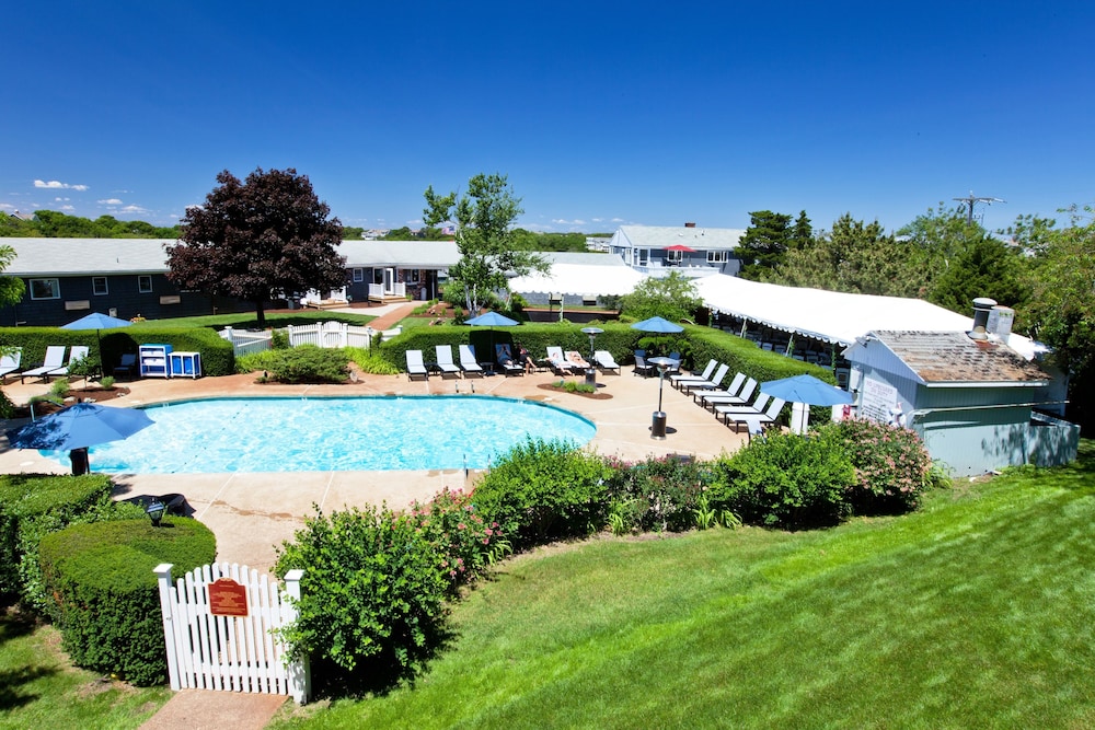 Seaglass Inn & Spa - carbon neutral hotel in Provincetown