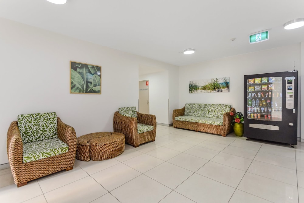 Redvue Apartments — Redcliffe — photo 4