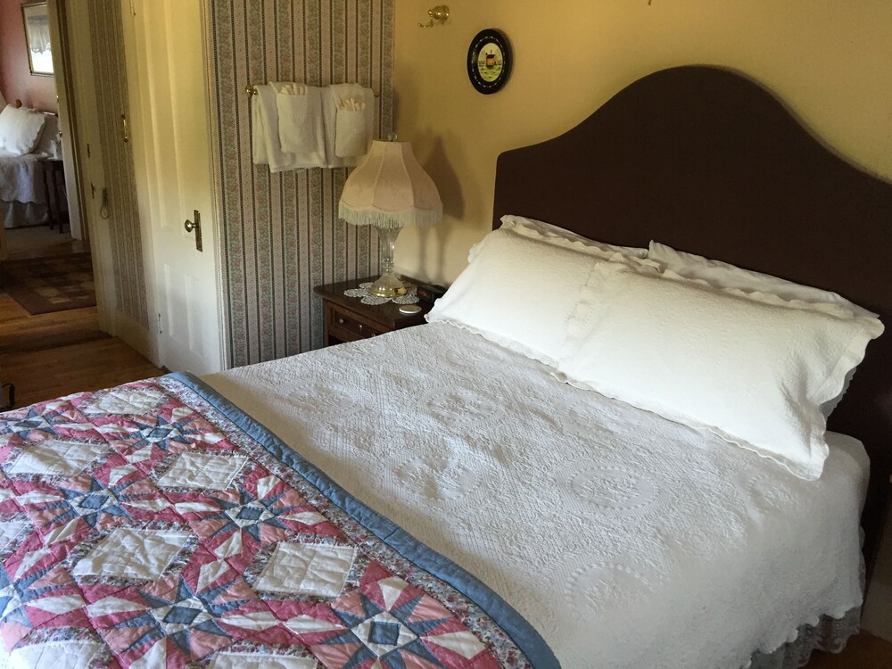 Eastman Inn - photo 30