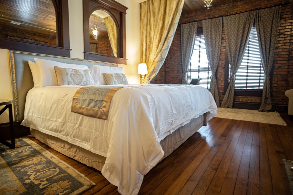 The Hackett Hotel - photo 15