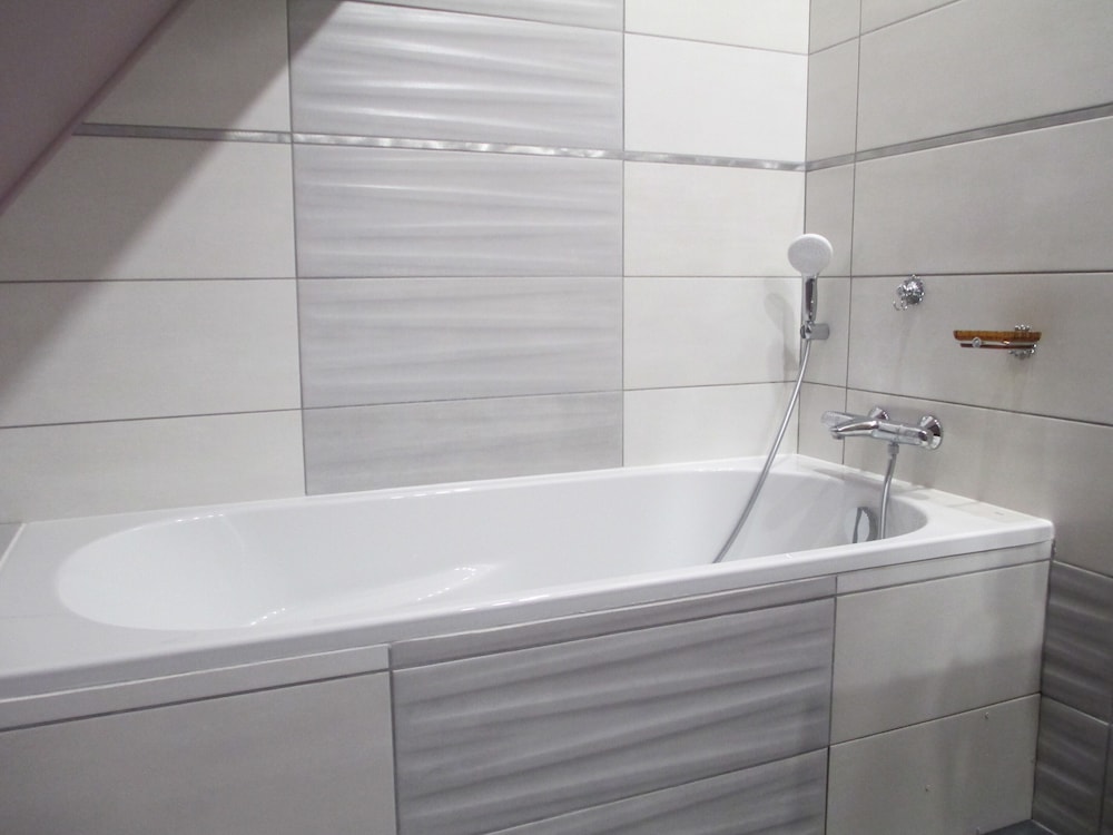Hotel Du Lac — hotel in Saint-Sauves-D'auvergne