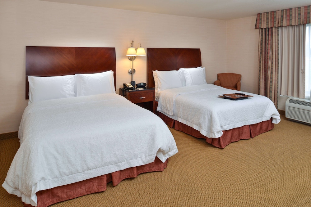 Hampton Inn & Suites Tacoma - photo 10