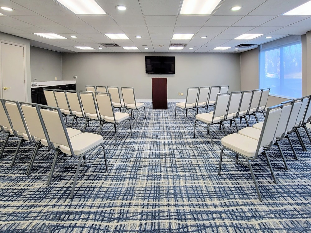 Holiday Inn Belcamp Aberdeen Area by IHG - photo 80