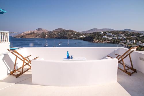 Sunrise Bay — hotel in Agia Marina