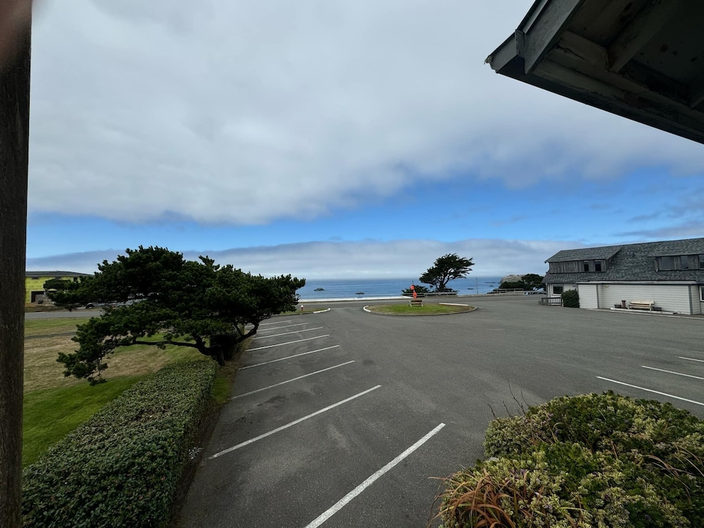 Sunset Oceanfront Lodging - photo 123