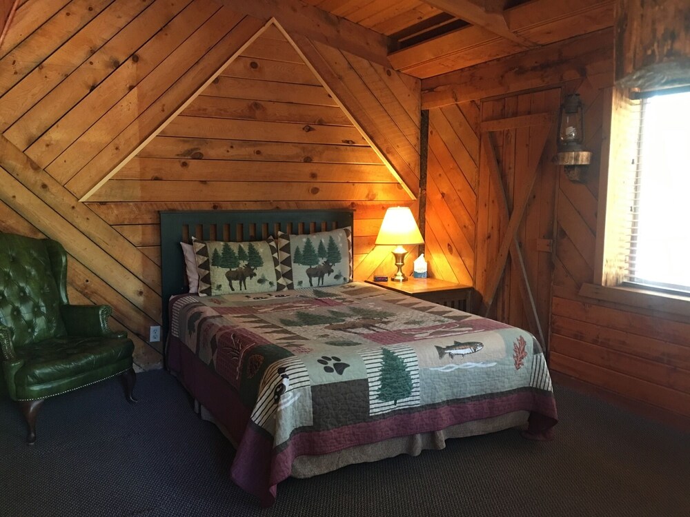 Pinewoods Resort - photo 13