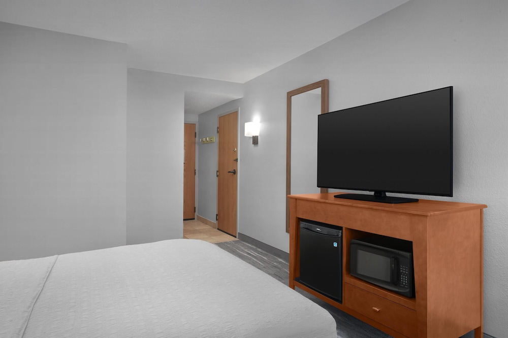 Hampton Inn Pittsburgh Greentree - photo 12