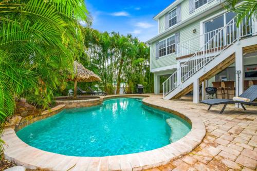 Gulf Pearl in Holmes Beach, United States