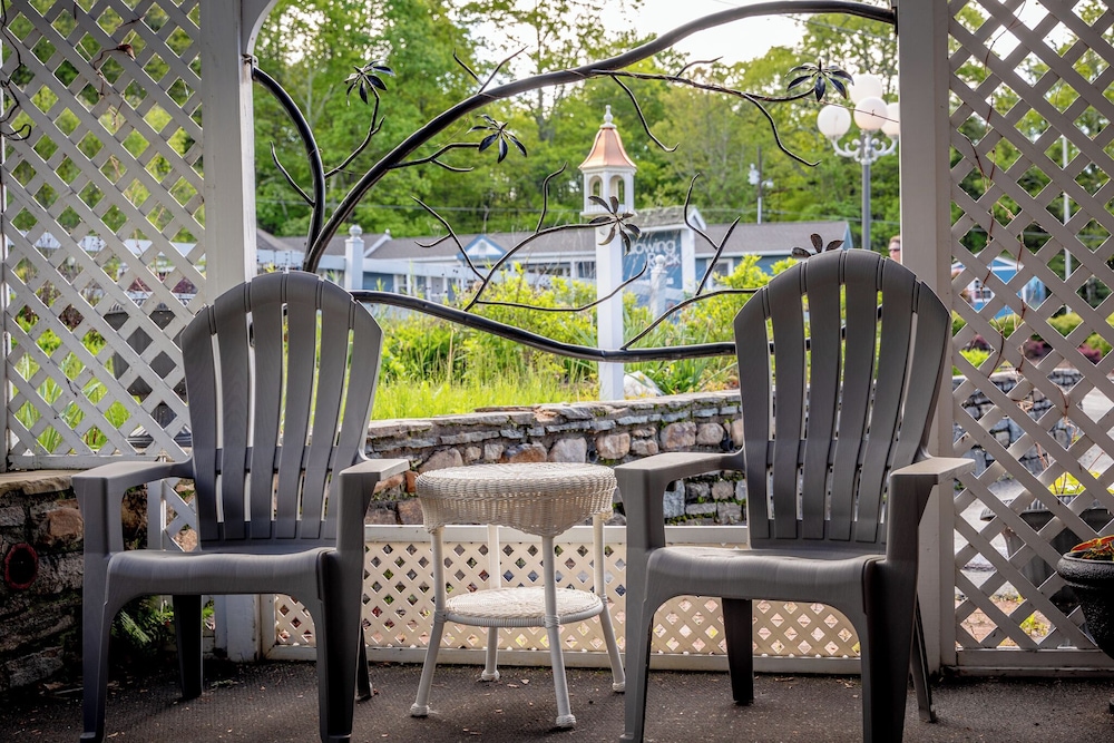 Azalea Garden Inn - photo 54