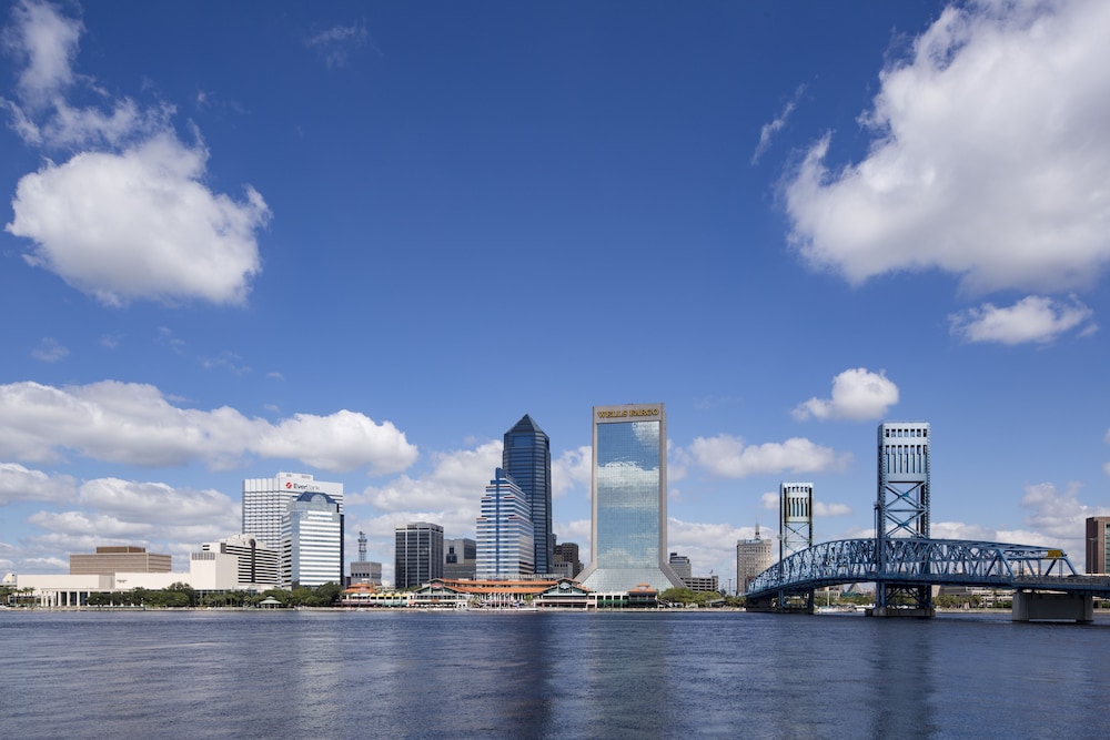 DoubleTree by Hilton Hotel Jacksonville Riverfront - photo 77