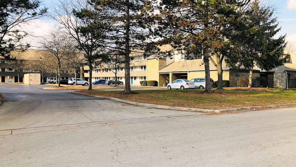 Motel 6 Columbus OH Quarter Horse - photo 17