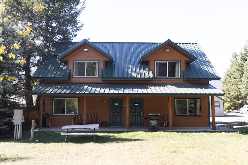 Lakeside Resort and Motel - photo 178