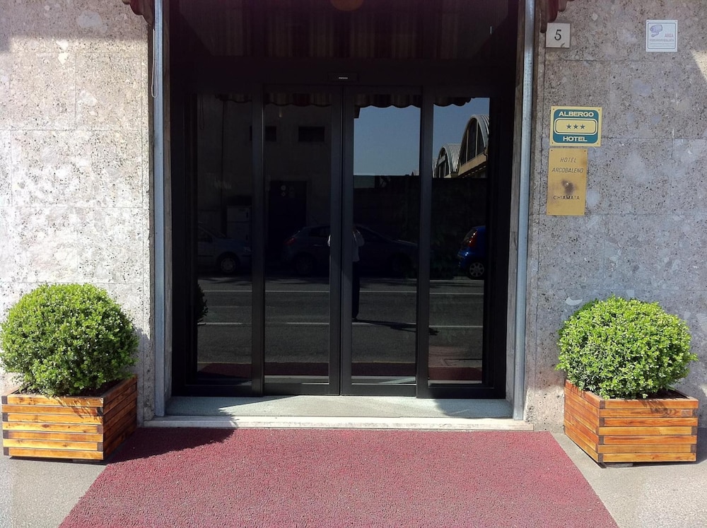 Hotel Arcobaleno - carbon neutral hotel in Vimodrone