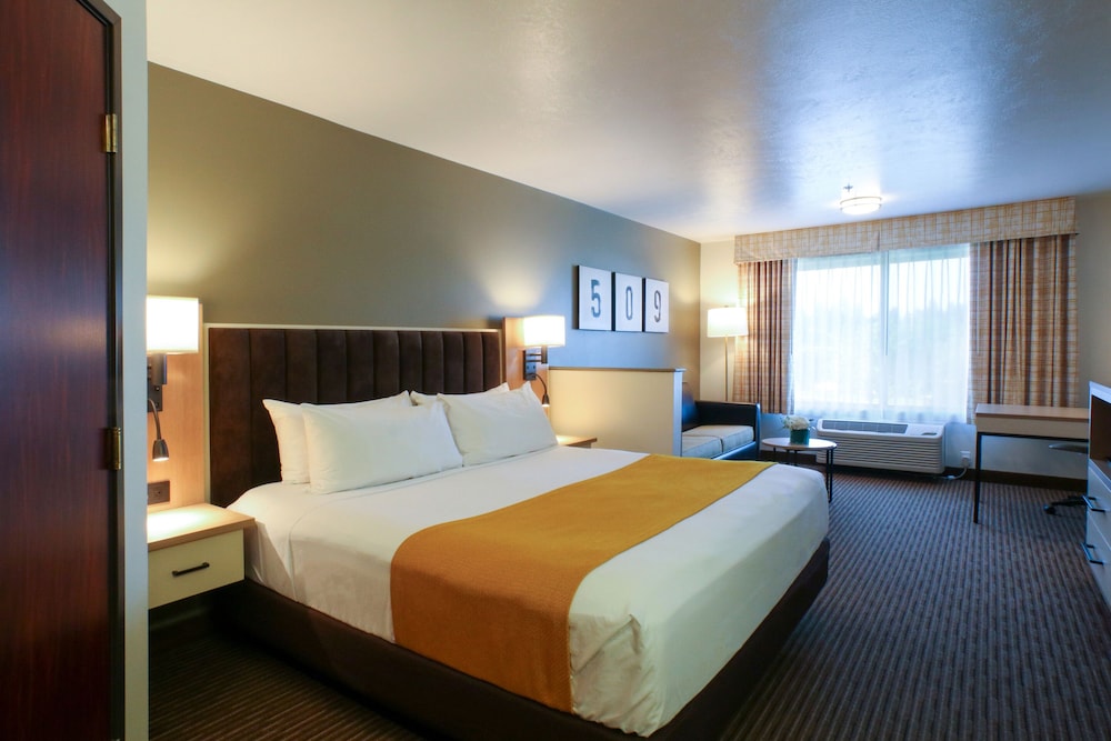 Oxford Suites Spokane Valley - photo 25