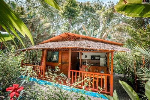 Casitas Las Flores in Puerto Viejo De Talamanca, Costa Rica