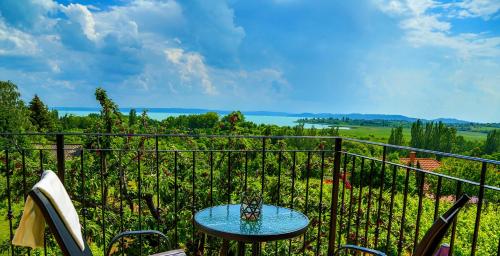 Linczi Ház — 4-Star Luxury Hotel in Csopak, Hungary