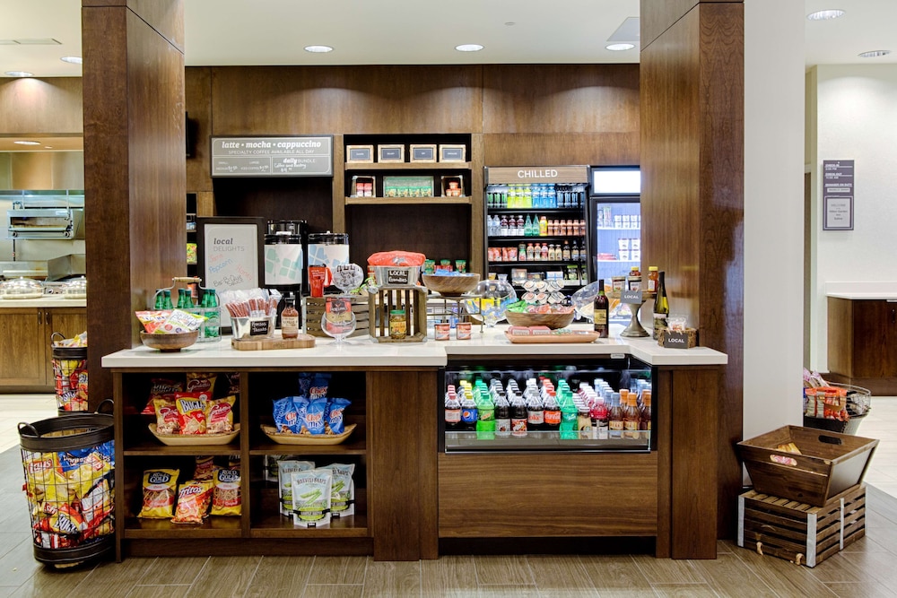 Hilton Garden Inn Salina - photo 33