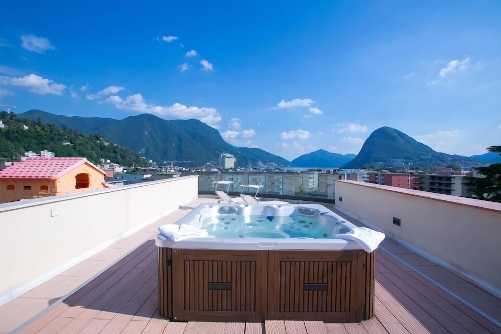 La Perla del Ticino Attico — 4-Star Luxury Hotel in Lugano, Switzerland