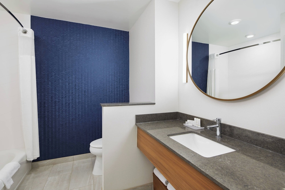 Fairfield Inn & Suites by Marriott Raleigh Wake Forest - photo 10
