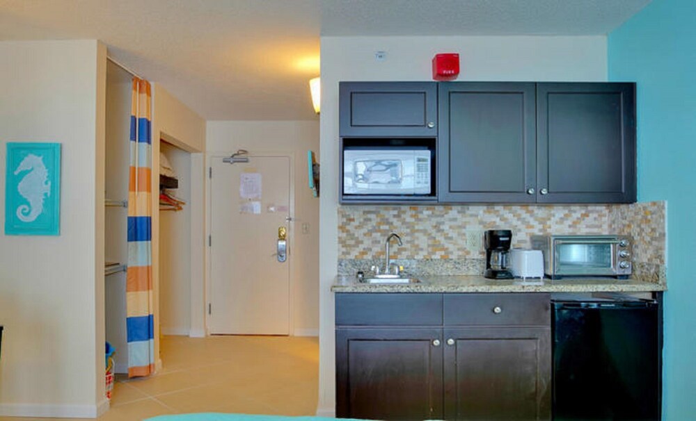 Landmark Resort by Elliott Beach Rentals - photo 11