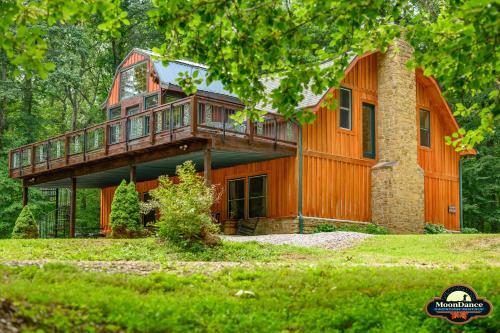 A Woodland Castle — 4-Star Luxury Hotel in Morgantown, United States