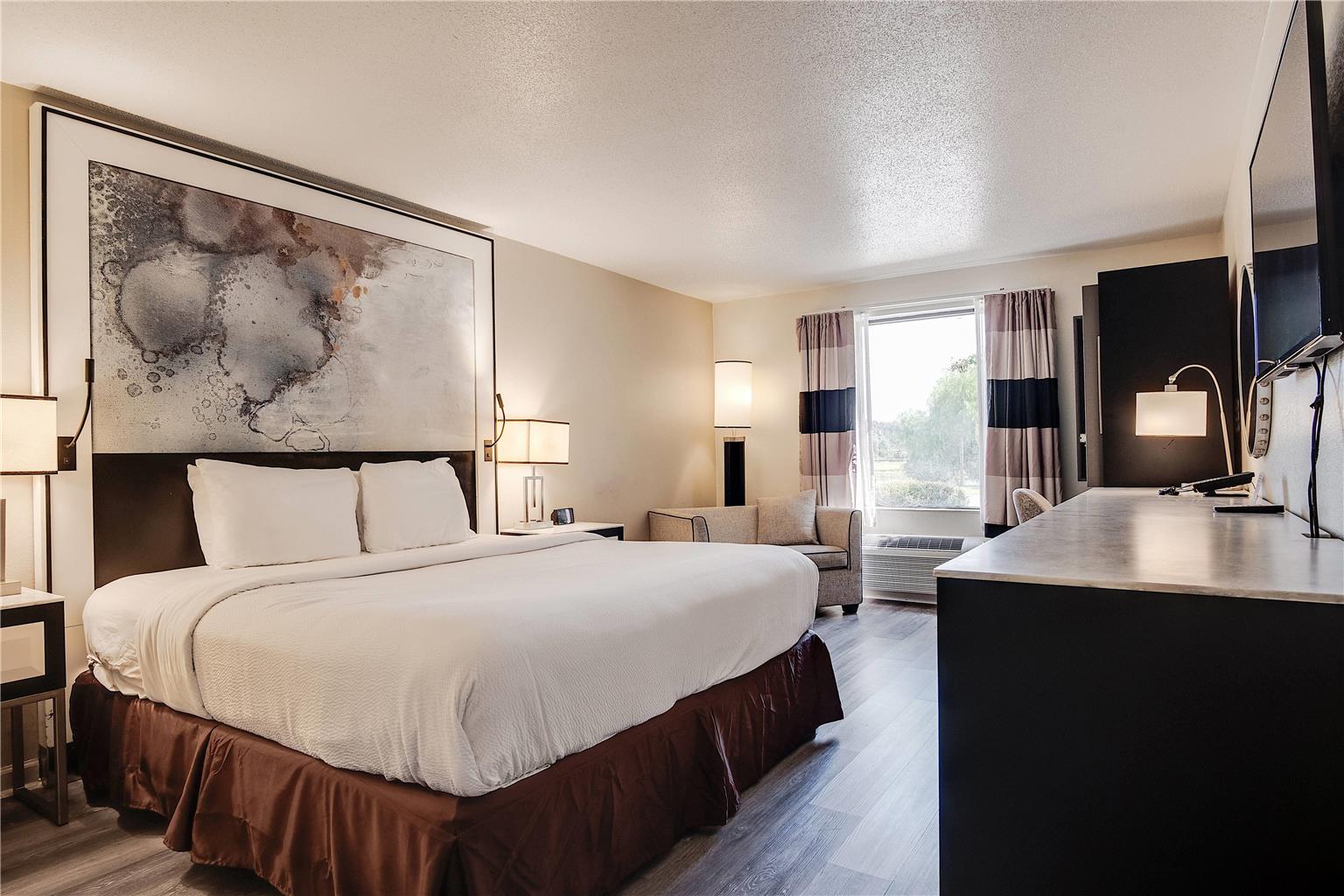 Cottonwood Suites Savannah Hotel & Conference Center - photo 15