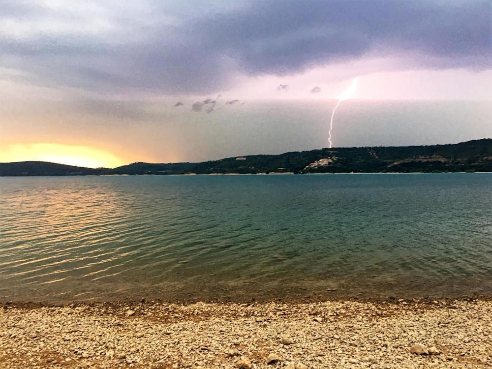 Lou Pebre Dai — Regusse — photo 3
