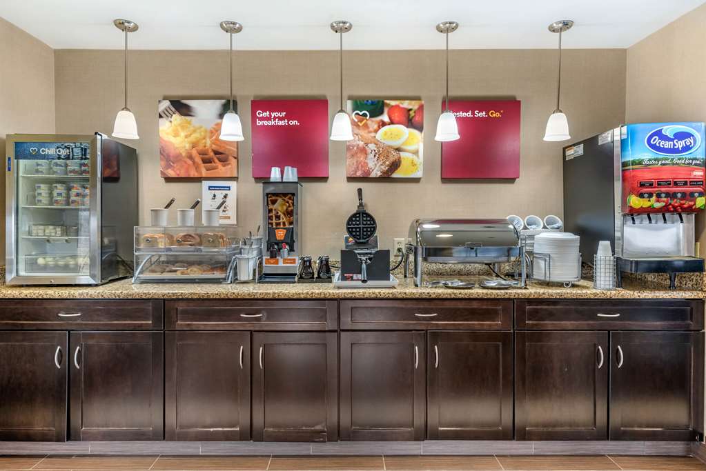 Comfort Suites Elkhart South - photo 33