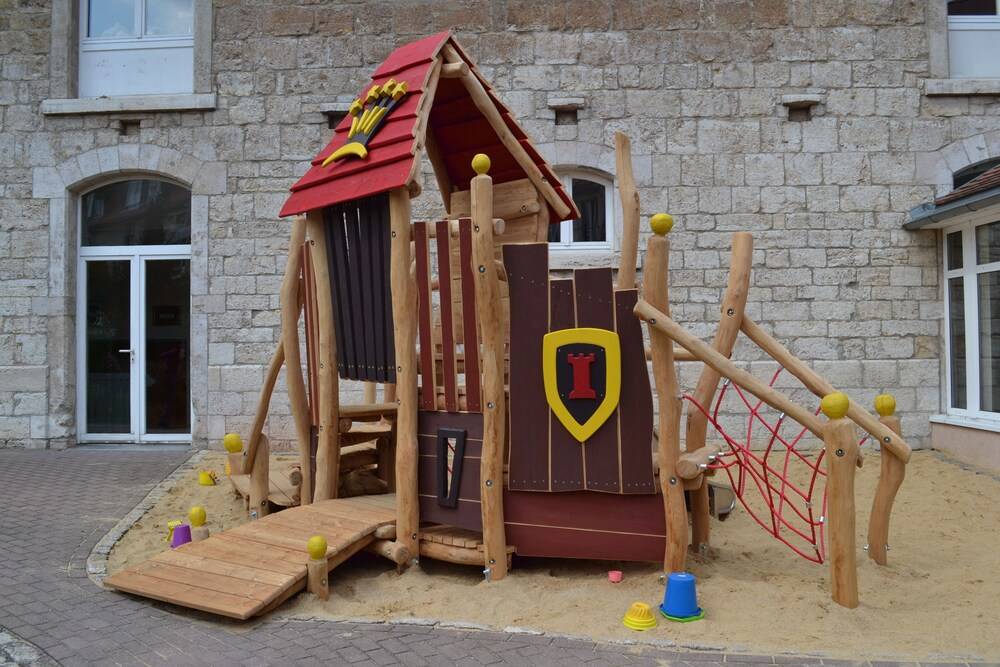 Childrens Play Area - Outdoor