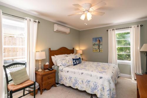 Beaching & Griping by Oak Island Accommodations - photo 37