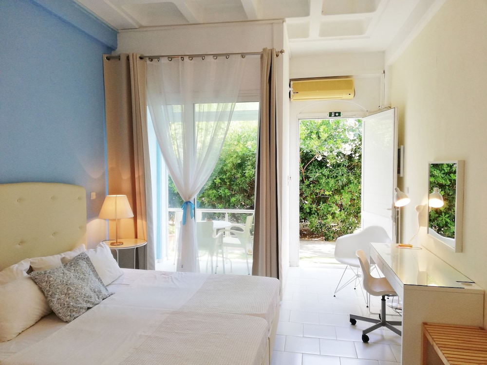 Homely Studios — 4-Star Luxury Hotel in Chios, Greece
